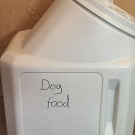 Rigid plastic container for pet food